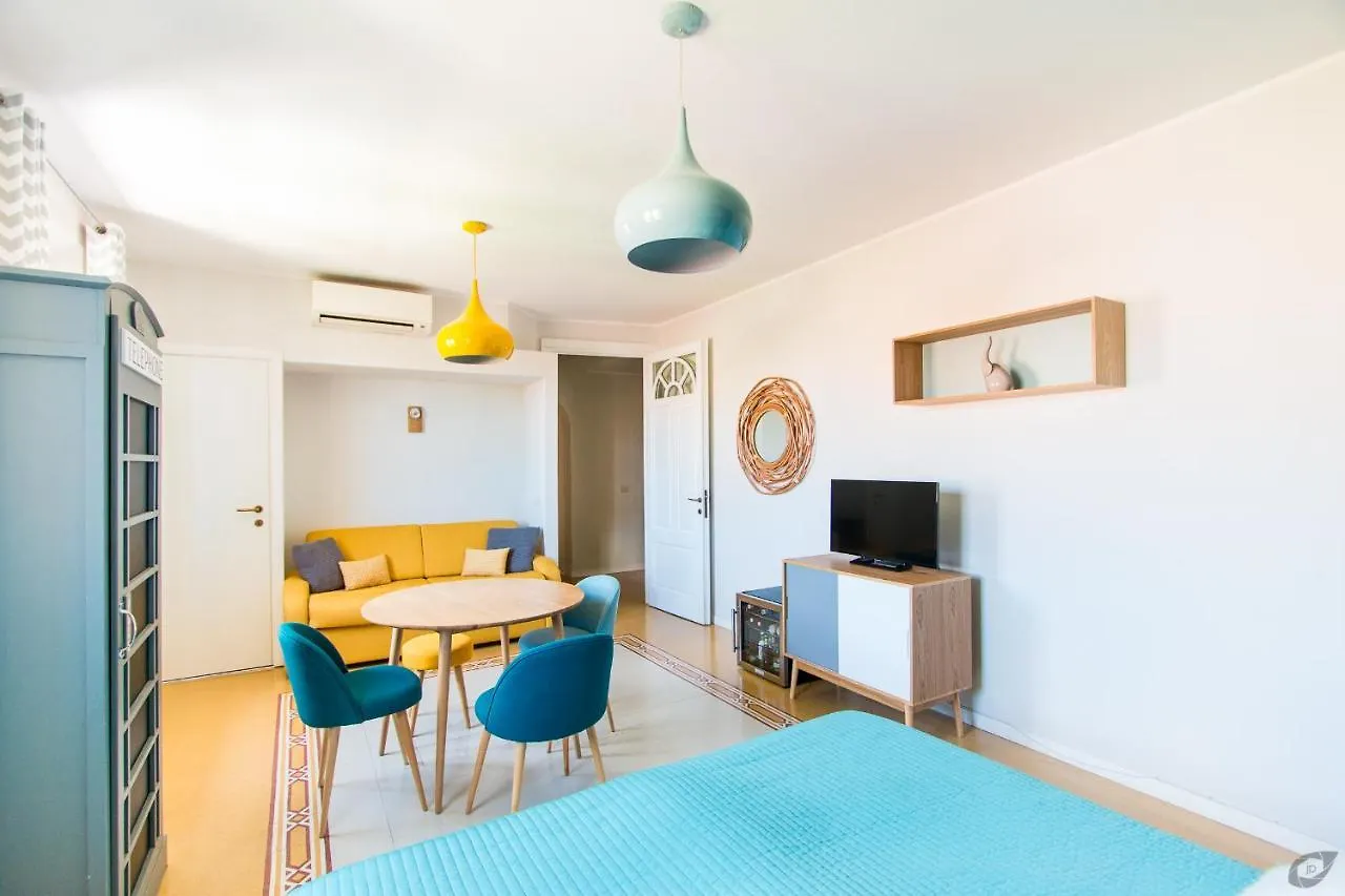 Le Camere Pietrasantine - Centro Storico Pietrasanta Bed & Breakfast