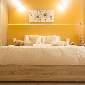 Montellino's Oro Bed & Breakfast Sant'Antioco