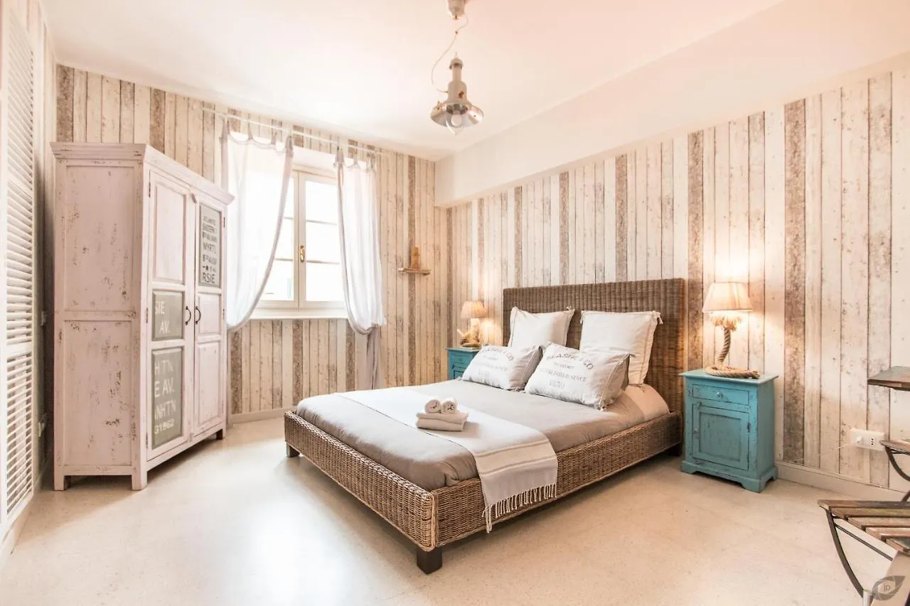 Bed & Breakfast Le Camere Pietrasantine - Centro Storico Pietrasanta