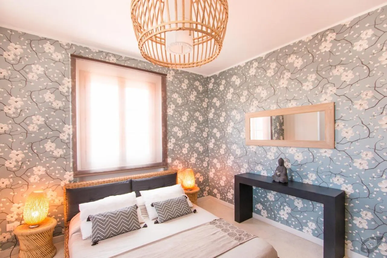 Le Camere Pietrasantine - Centro Storico Pietrasanta Bed & Breakfast